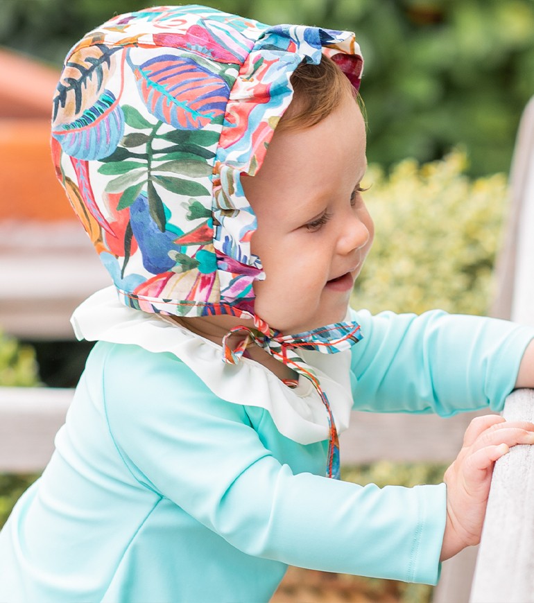 Chapeau anti-UV pour bébé et fille Fleur en Liberty Jungle de CANOPEA