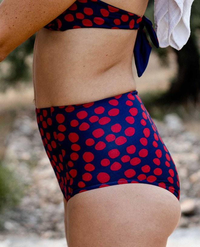 Culotte de bain anti-UV pour femme Leandra en Red dots de CANOPEA