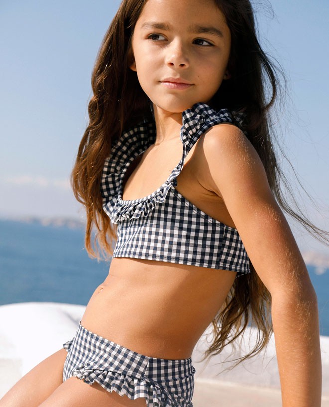 Culotte de bain anti-UV pour fille et bébé Romy en vichy blue de CANOPEA