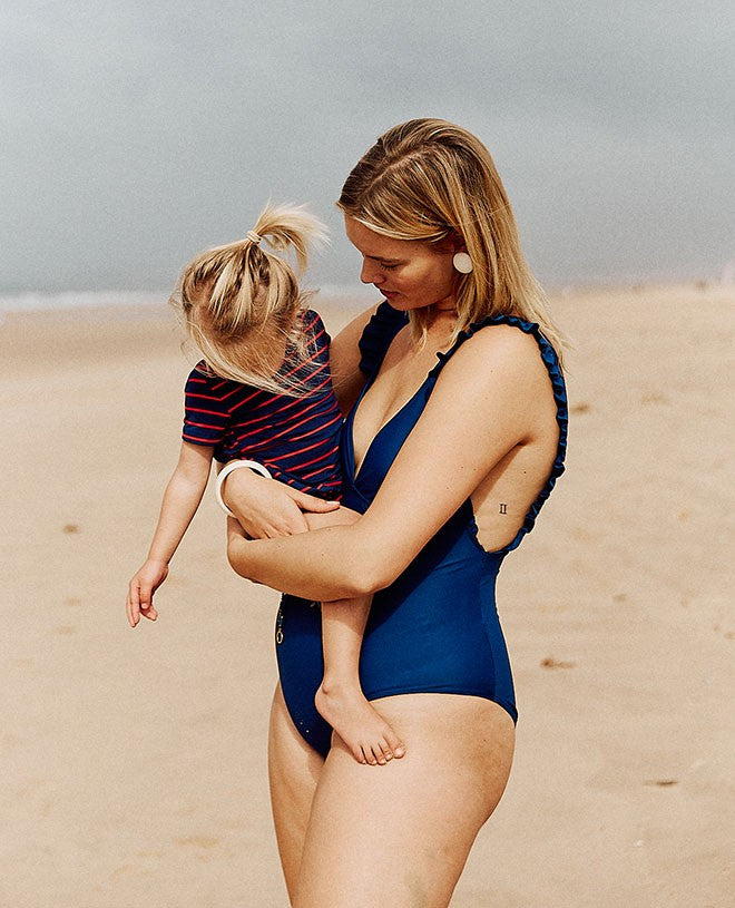 Maillot de bain anti-UV à manches courtes pour bébé Albee en Sailor Blue de CANOPEA