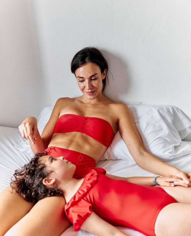 Maillot de bain une-pièce anti-UV pour fille et bébé Gloria en cranberry de CANOPEA
