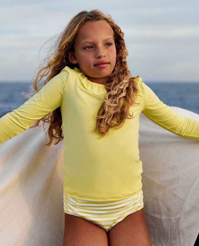 Haut t-shirt avec manche longues anti-UV Valentine pour fille et bébé en canary yellow de CANOPEA