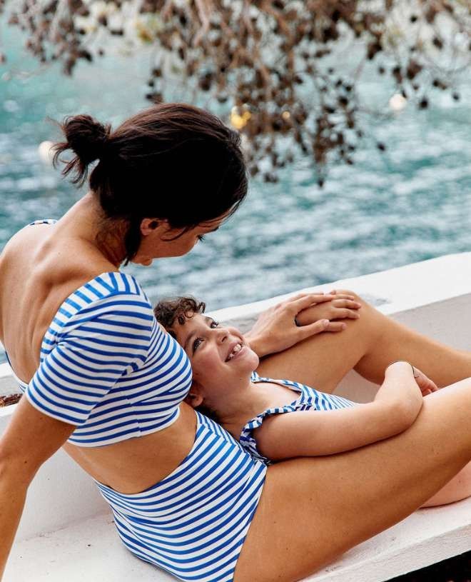 Culotte de bain anti-UV pour femme et adolescente Leandra en cobalt stripe de CANOPEA