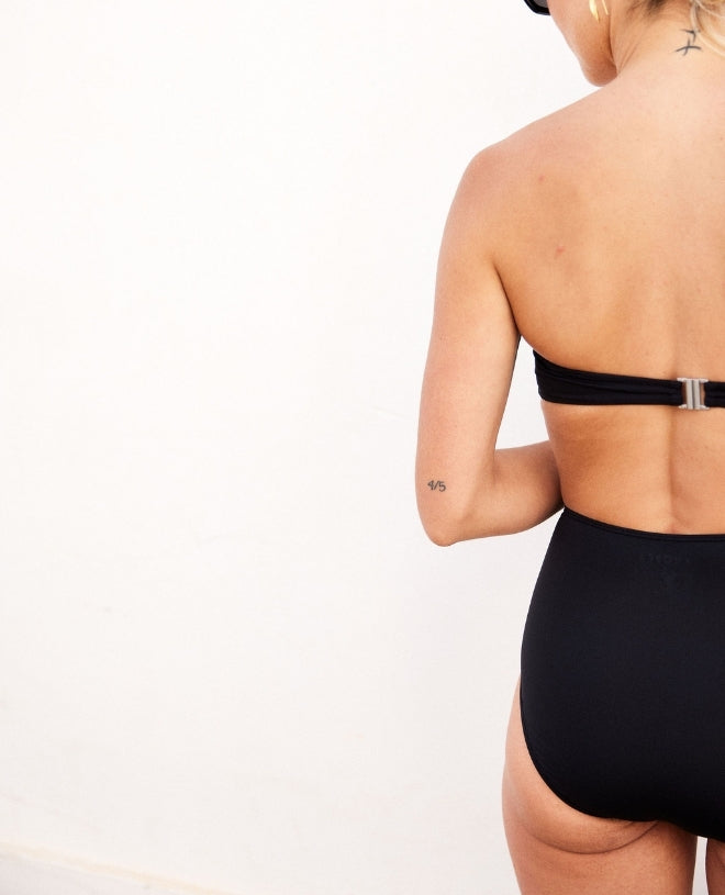 Maillot de bain anti-UV femme Jolene noir midnight de Canopea