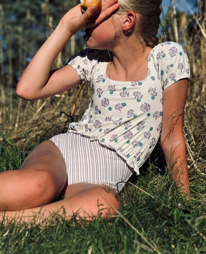 Maillot de bain une-pièce anti-UV pour fille et bébé Rosalia en carnation pansy de CANOPEA