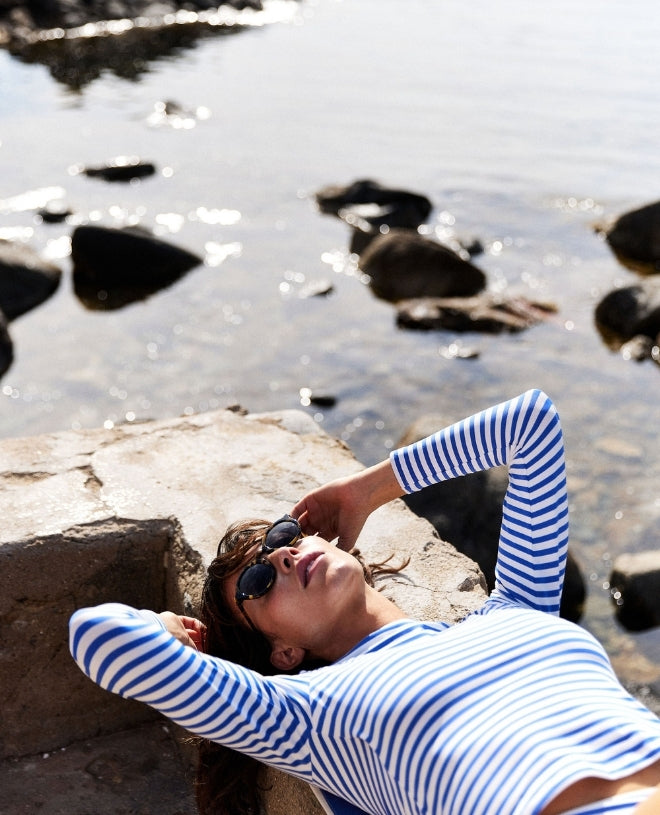 Tee-shirt anti-UV femmes Emma à rayures cobalt stripe de Canopea