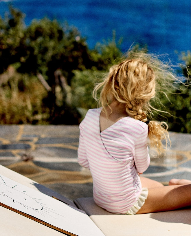 Maillot de bain une-pièce anti-UV avec manche longues pour fille Misha en Dragee Stripe de CANOPEA